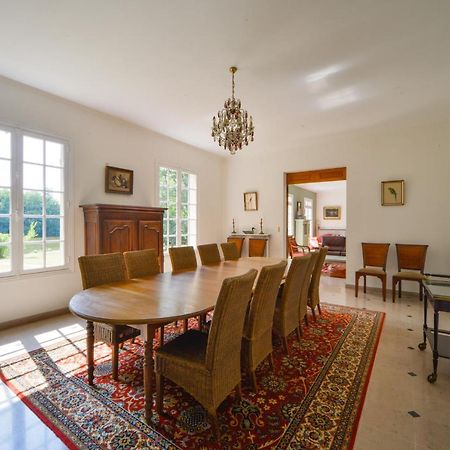 La Genetiere - Grande Maison Avec Etang En Sologne Mery-es-Bois Exterior photo